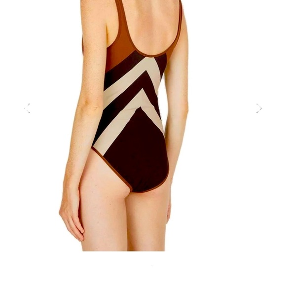 BURBERRY Chevron Check Stretch One Piece Swimsuit - NWT - Picture 3 of 16